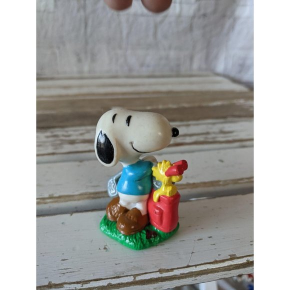 United feature Snoopy golfing Woodstock figurine x - Picture 7 of 7